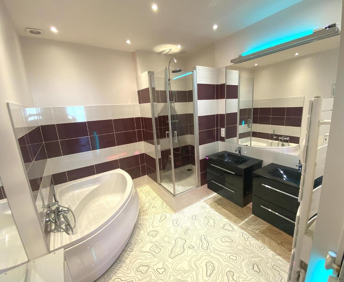 Floydroom'S Pau Chambre Hotes Standing Dans Appartement Partage Proche Chateau ภายนอก รูปภาพ